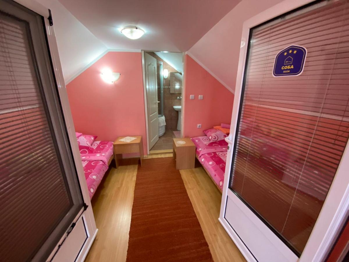Sud ,,Antal I Olga,, Bed and Breakfast Skorenovac Δωμάτιο φωτογραφία
